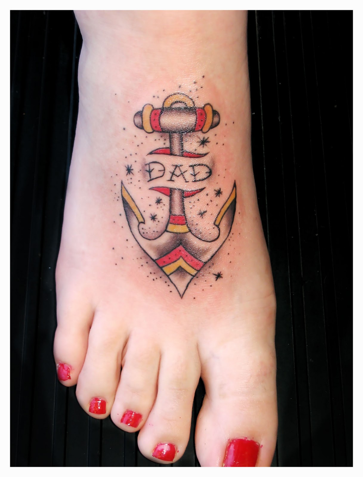 img/anchor-arm-tattoo.jpg