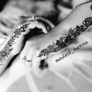 Arm Tattoo Mehndi Design: Eine kulturell inspirierte Körperkunst