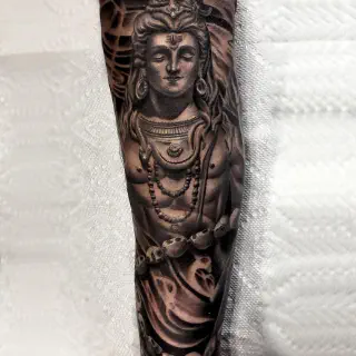 Arm Tattoo Shiva: Bedeutung, Designideen und Symbolik