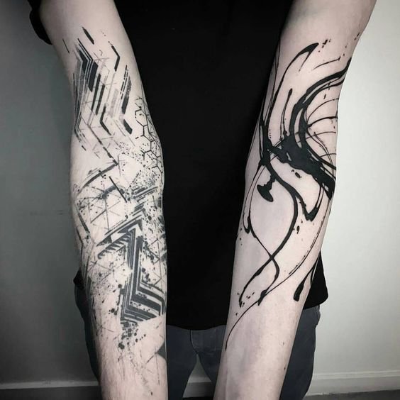 img/bedeutung-abstrakte-arm-tattoos.jpg