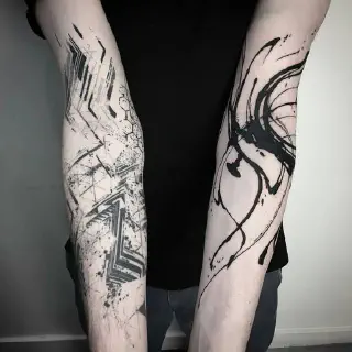 Die Bedeutung von abstrakten Arm-Tattoos