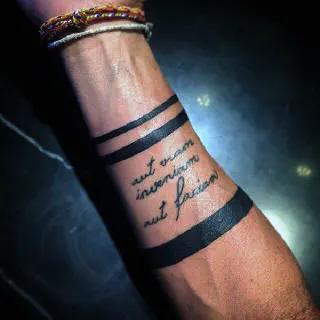 Designs für Arm Tattoo