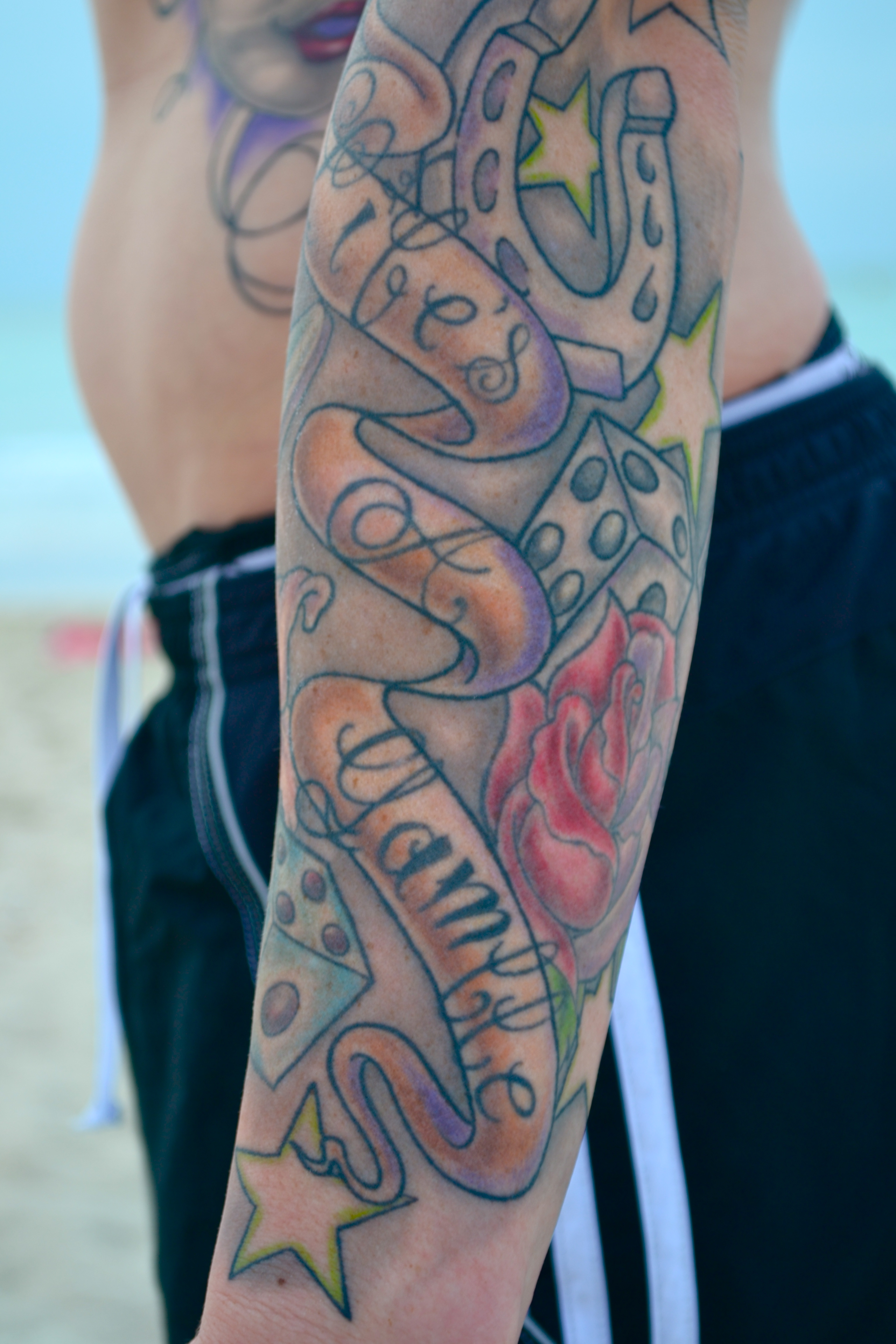 img/ed-gamble-arm-tattoo.jpg