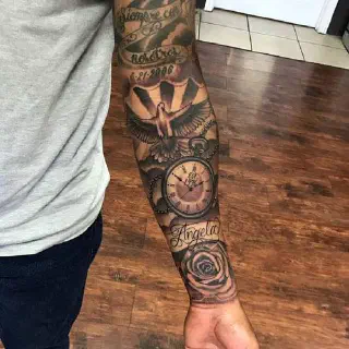 Wie viel kostet ein Full-Arm Tattoo?