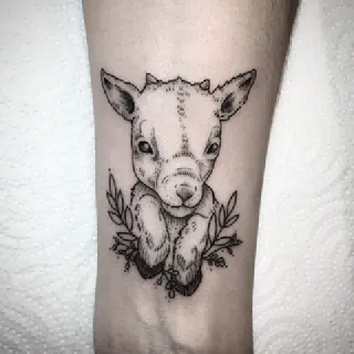 Die Bedeutung von Ziegenarm-Tattoos und ihre Symbolik
