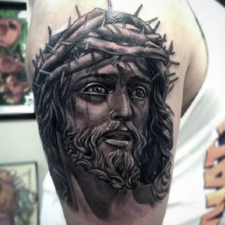 Jesus Christus Arm Tattoo: Bedeutung und Designideen