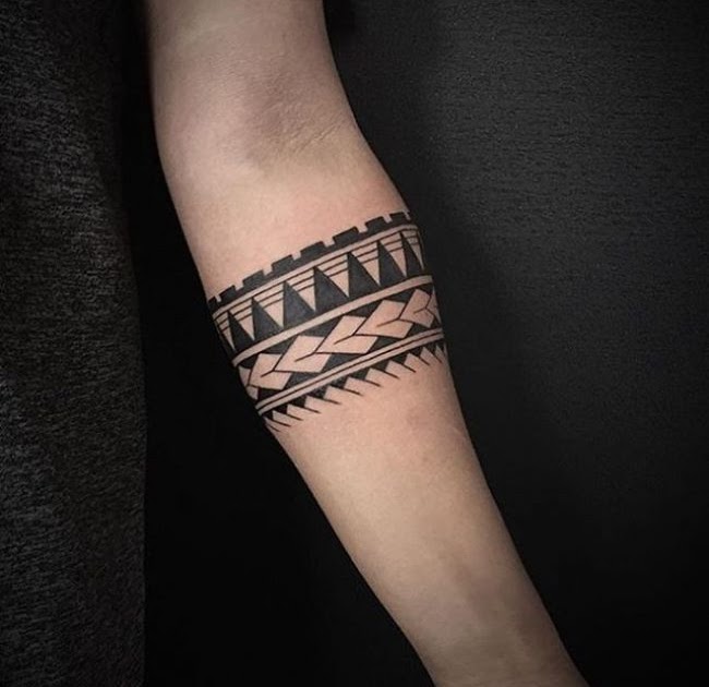 img/linienarm-tattoo-eine-elegante-wahl-fuer-koerperkunst.jpeg